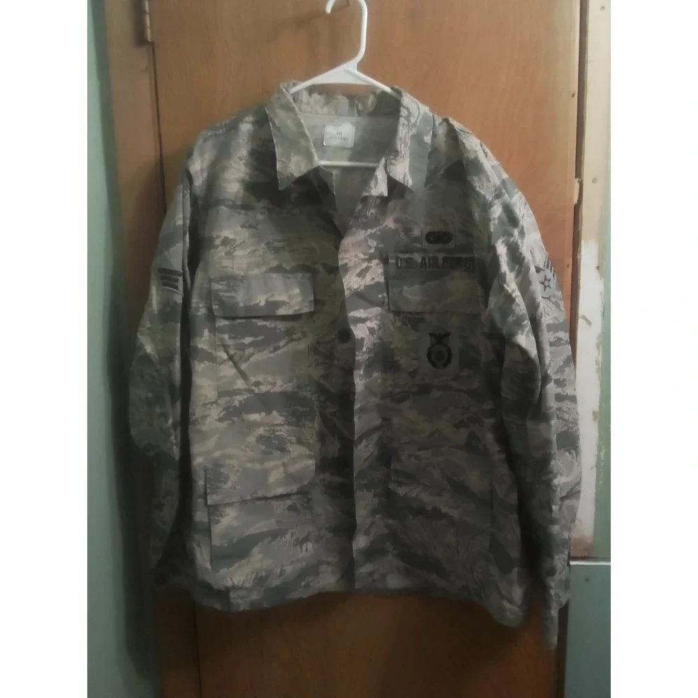 Air Force Military Camo Jacket Mens Size 44R Digital Camouflage Utility Coat